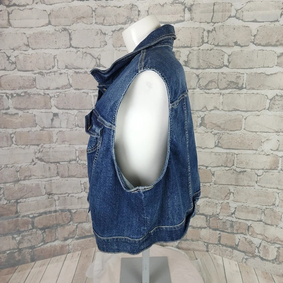 Torrid Denim Vest Button Front Flap Chest Pockets Stretch Medium Blue Size 3 - Picture 10 of 13